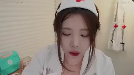 Yoon Ying 护理师的体检，脚踝按摩 中文字幕-ASMRPU