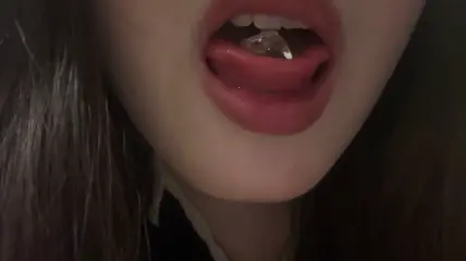 ASMR_夏栖该睡啦_口腔含冰-ASMRPU