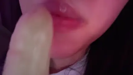 觉觉不困-小妮困困-舔舐阿蕉-ASMRPU