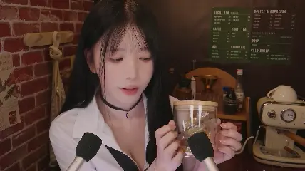 ASMR铺子- 高品质助眠ASMR视频，放松解压、轻声耳语舔耳、助眠音乐.会员限定
